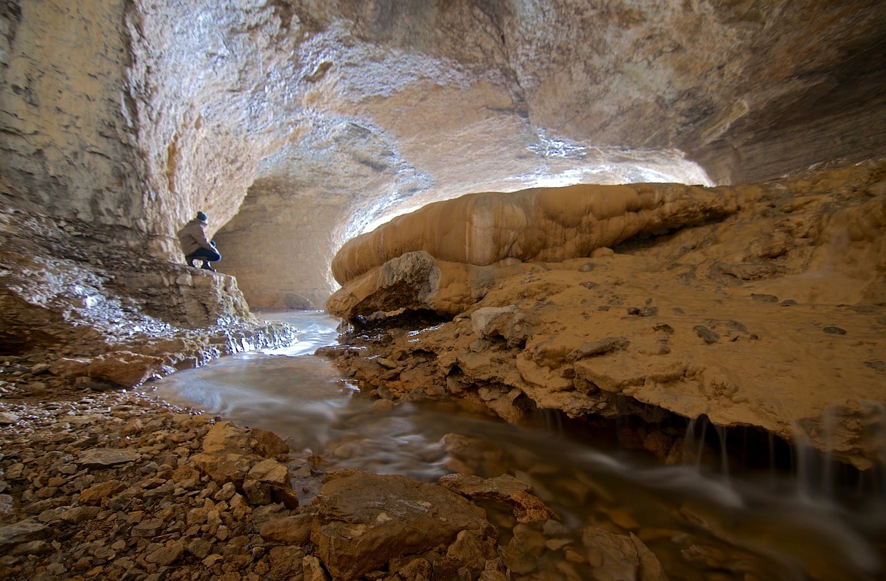 Grotte Eau Calcaire